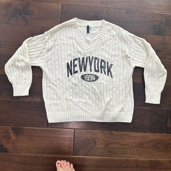 H&M Divided New York 1996 Cable Knit V Neck Sweater Size Medium - Picture 2 of 7
